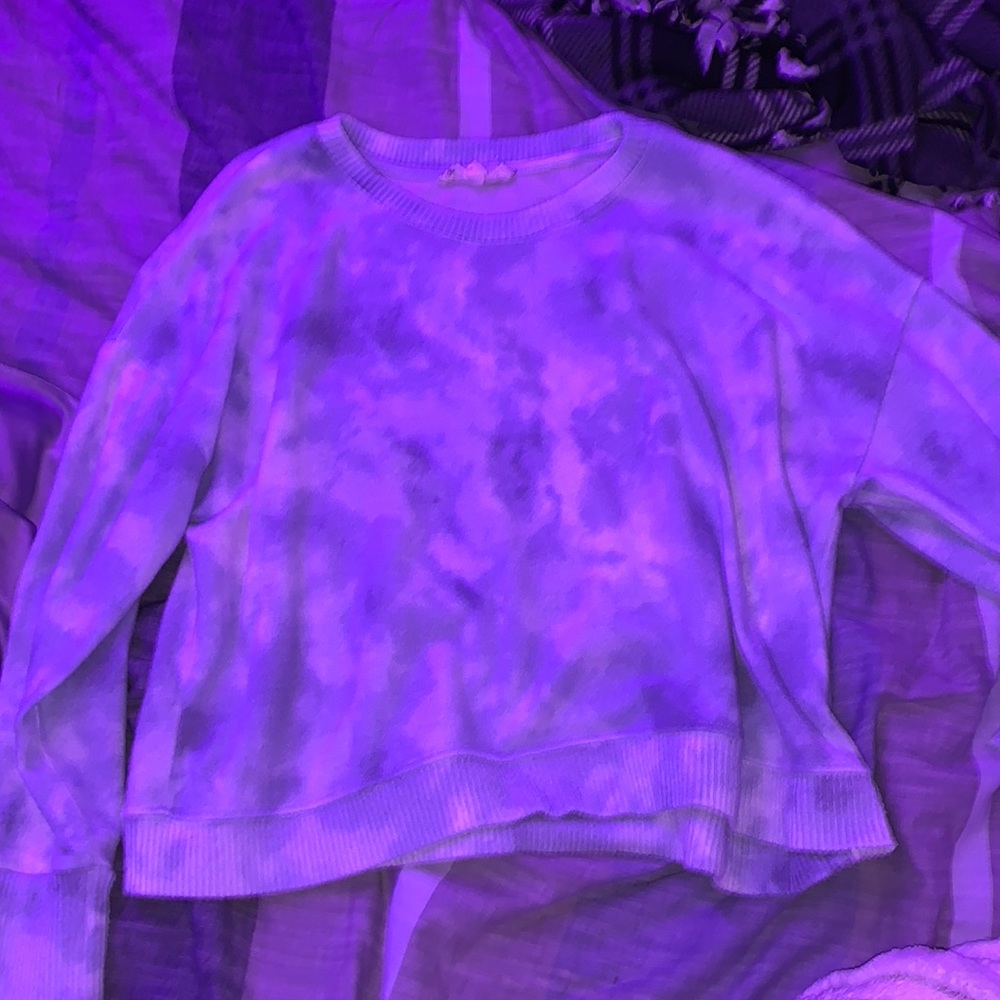 A blue and white tie dye sweater. Size XL for juniors